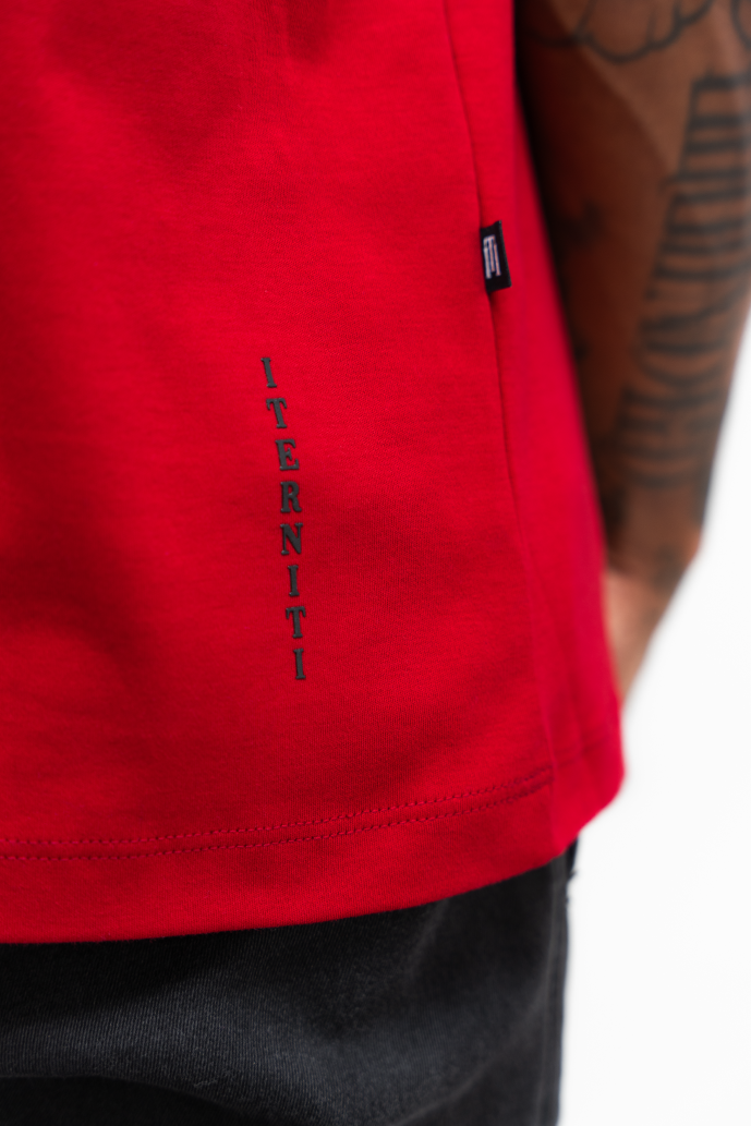 Camiseta básica roja para hombre/mujer de algodón, diseño minimalista y ajuste cómodo.