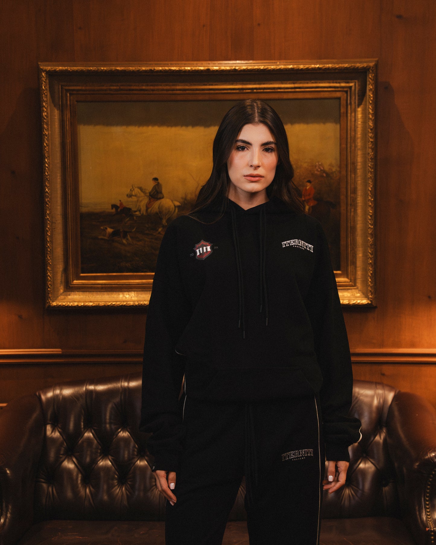 Hoodie Negro Off-Season Mujer
