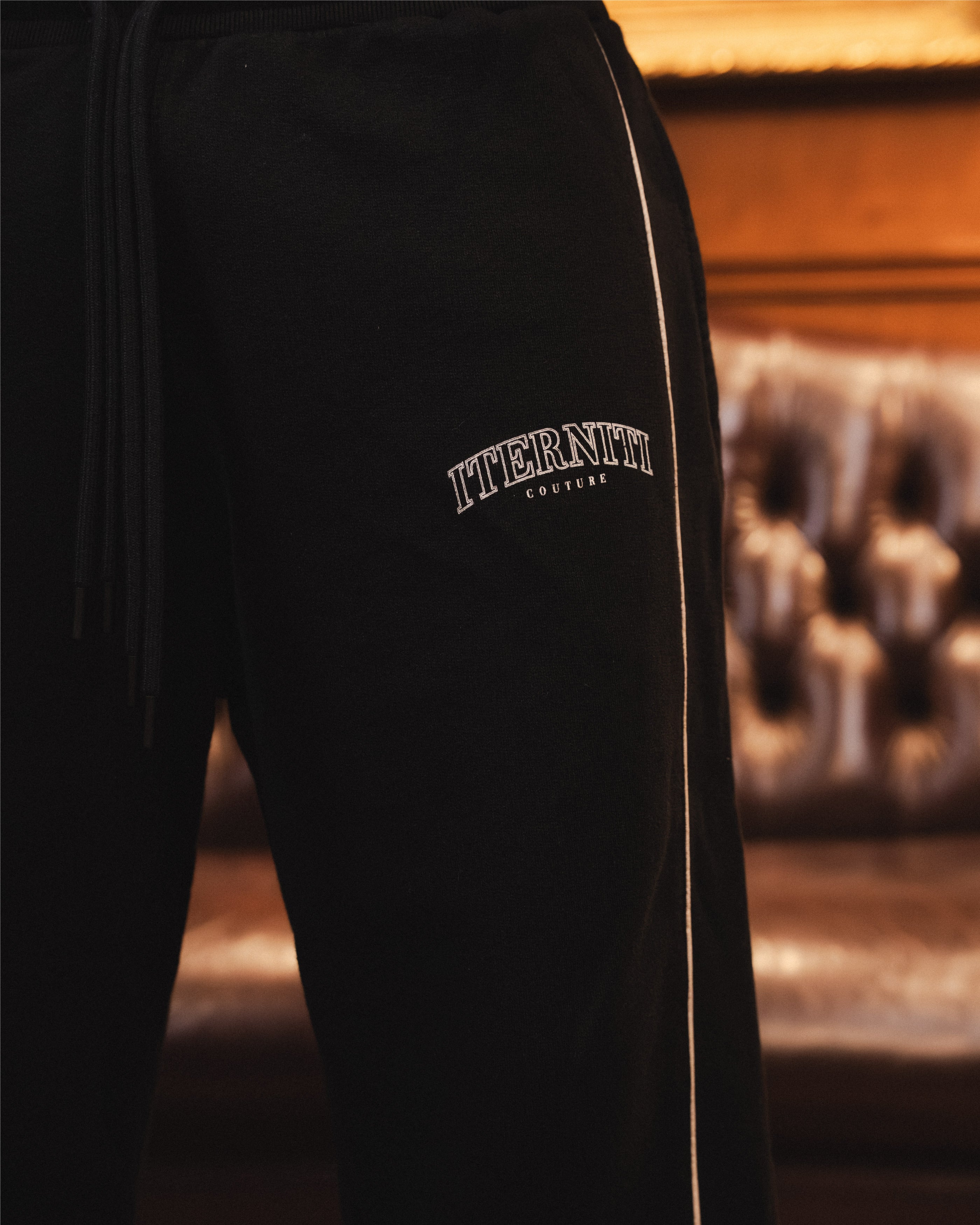 Sudadera Negra Off-Season
