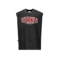 Varsity Sleeveless de Half time destaca por su acabado acid wash de estilo vintage y una estructura robusta de 220 gramos. Presenta un diseño audaz con logo frontal en rojo intenso y gráfico posterior en blanco, ofreciendo una estética auténtica y desgastada. Su corte oversize garantiza libertad de movimiento y una silueta imponente, fusionando técnicas artesanales de lavado con una identidad gráfica moderna para un look urbano de alto nivel.