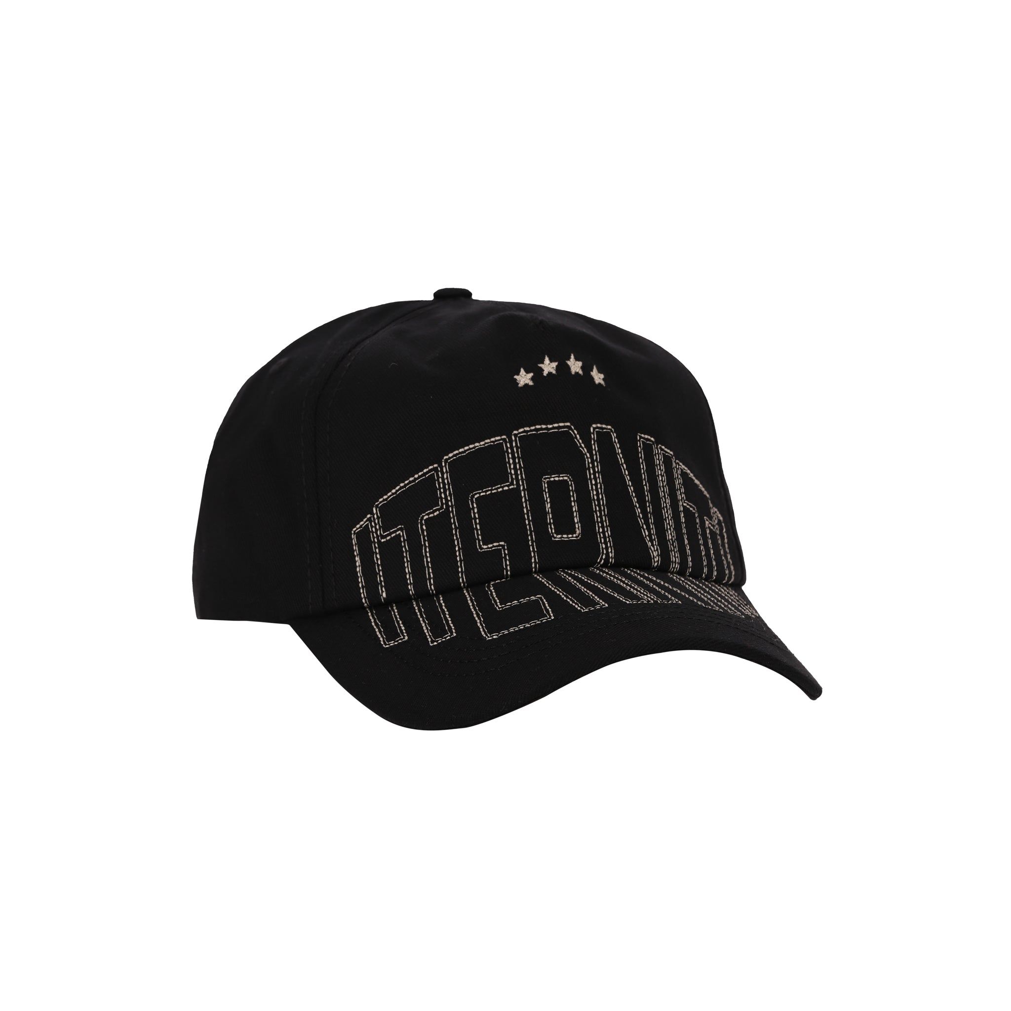 Outline Cap de Half time destaca por su diseño tipo dad hat, una silueta relajada que se adapta perfectamente a la forma de tu cabeza para un ajuste natural y cómodo. Presenta el nombre de la marca bordado con hilo de alta calidad en el frente, junto al número "23" en alta densidad en la parte posterior. Es el accesorio versátil y minimalista ideal para completar cualquier look urbano con el sello de distinción y durabilidad propio de Iterniti.